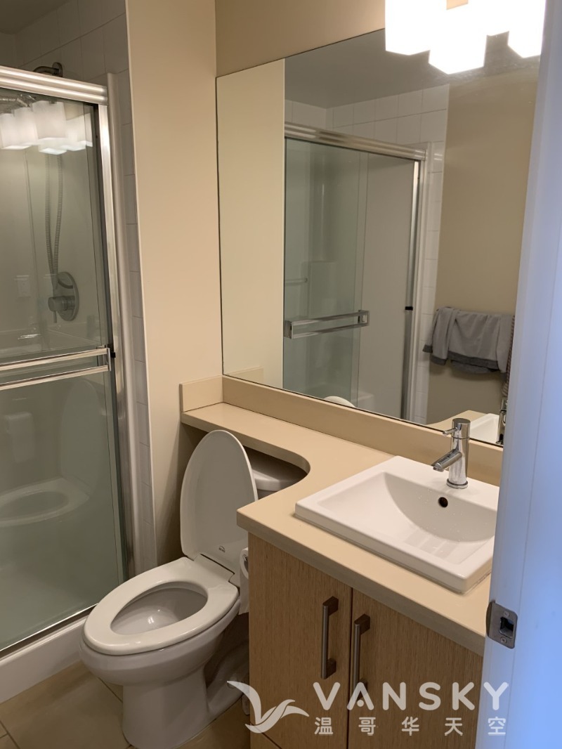 250501130632_10 Washroom-reg2.jpg